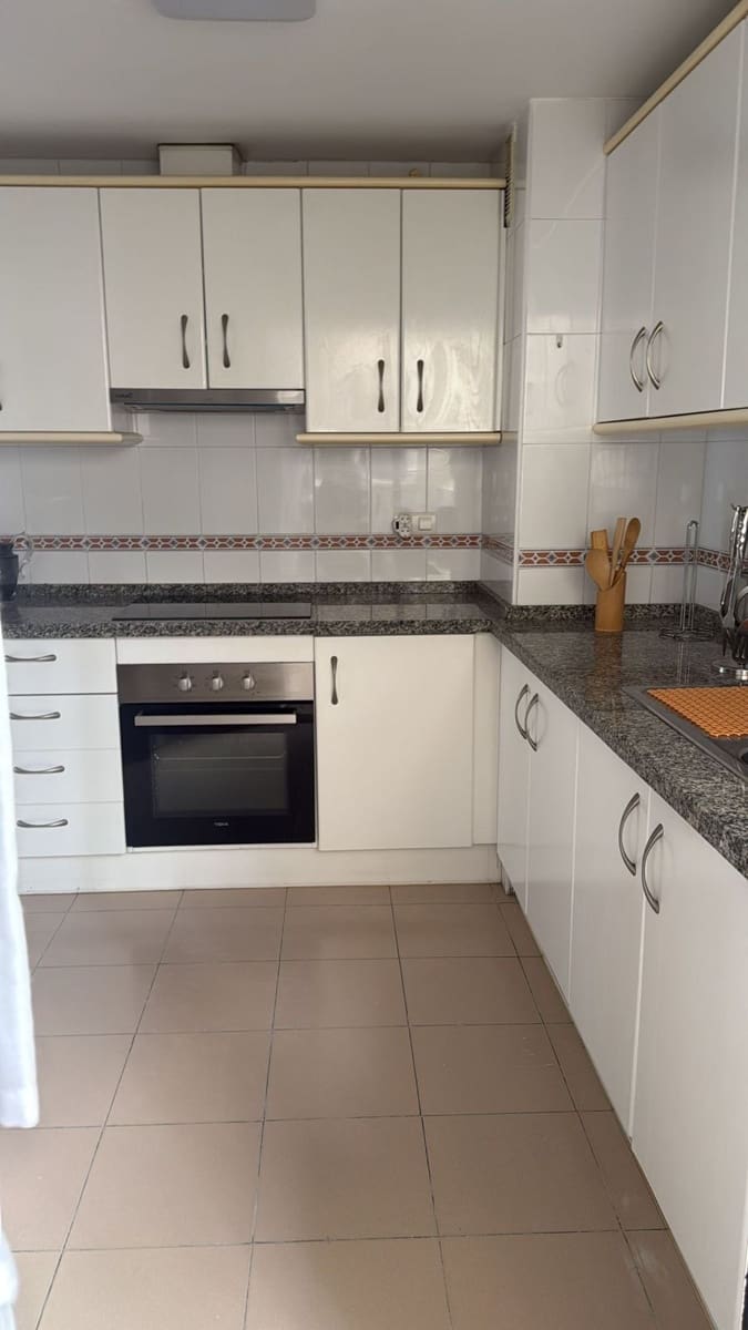 2 makuuhuone Asunto myytävänä paikassa Torremolinos mukana 
autotalli - 365 000 € (Ref: 9400386)