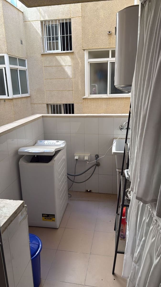 2 makuuhuone Asunto myytävänä paikassa Torremolinos mukana 
autotalli - 365 000 € (Ref: 9400386)