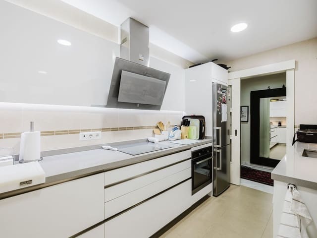 3 quarto Apartamento para venda em Benalmádena com piscina garagem - 575 000 € (Ref: 9400387)