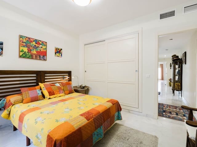 3 quarto Apartamento para venda em Benalmádena com piscina garagem - 575 000 € (Ref: 9400387)
