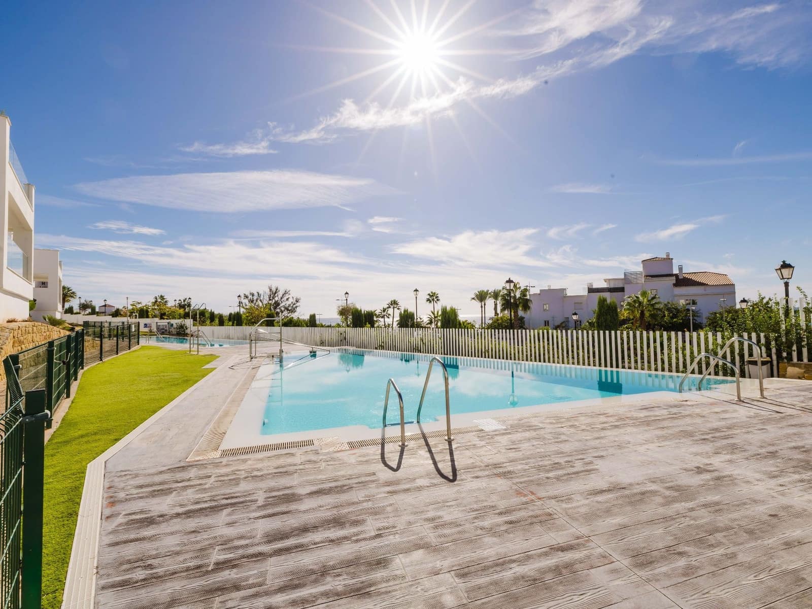 3 bedroom Flat for sale in Benalmadena with pool garage - € 575,000 (Ref: 9400387)