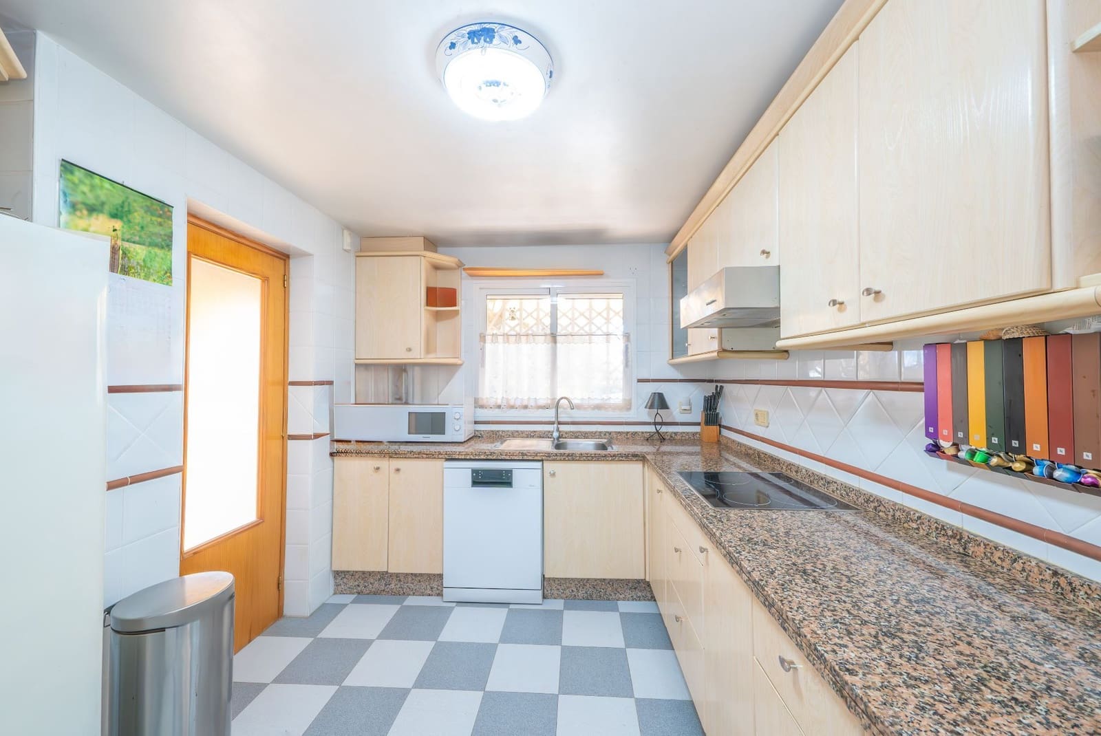 6 makuuhuone Huvila myytävänä paikassa Muchamiel / Mutxamel mukana 
autotalli - 499 000 € (Ref: 9400388)