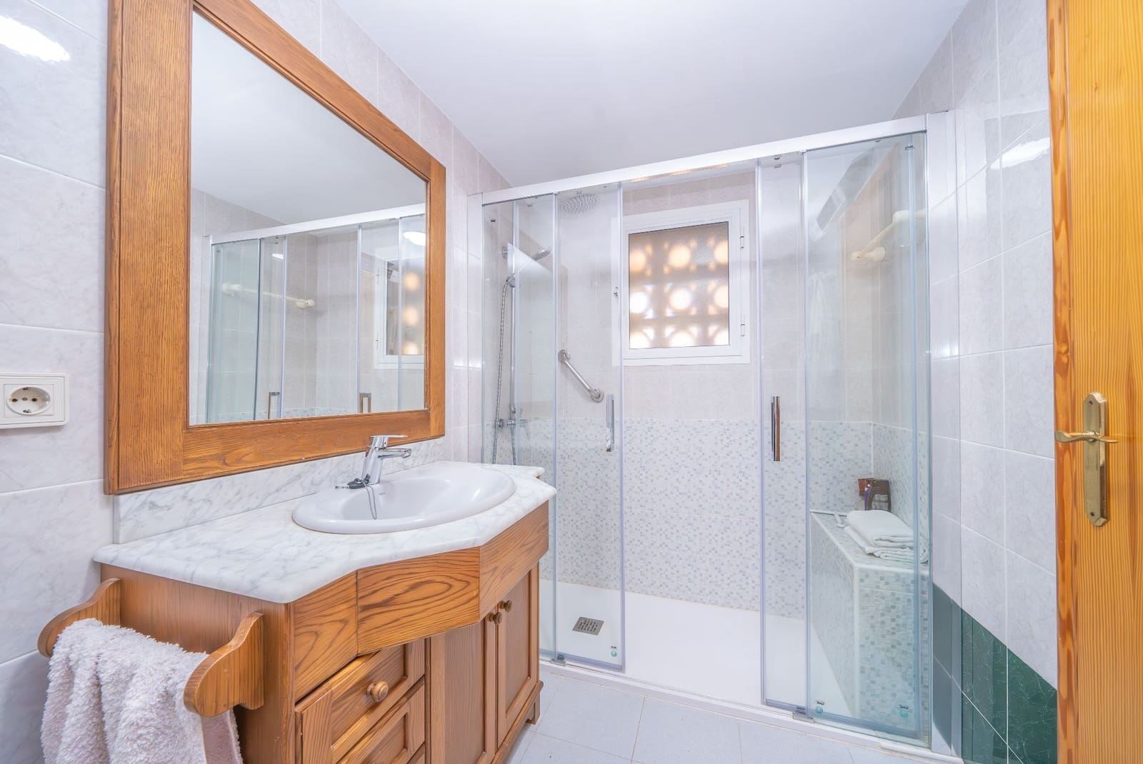 6 makuuhuone Huvila myytävänä paikassa Muchamiel / Mutxamel mukana 
autotalli - 499 000 € (Ref: 9400388)