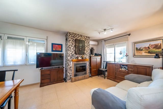 Chalet de 6 habitaciones en Muchamiel / Mutxamel en venta con garaje - 499.000 € (Ref: 9400388)