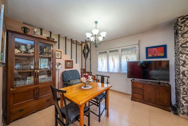 Chalet de 6 habitaciones en Muchamiel / Mutxamel en venta con garaje - 499.000 € (Ref: 9400388)