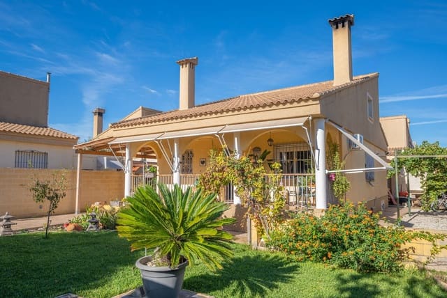 Chalet de 6 habitaciones en Muchamiel / Mutxamel en venta con garaje - 499.000 € (Ref: 9400388)