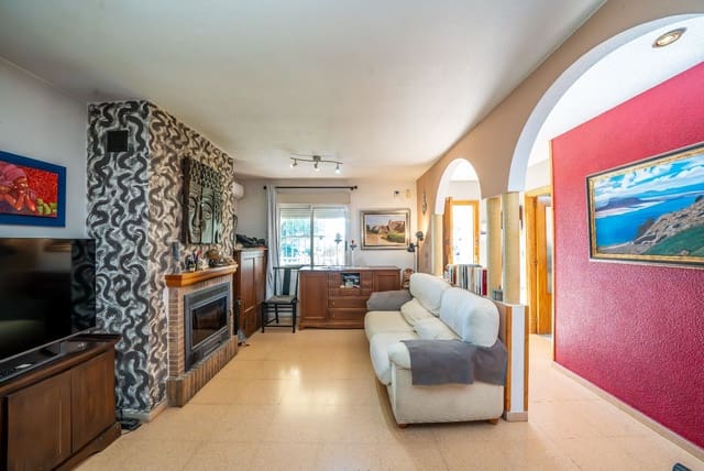 Chalet de 6 habitaciones en Muchamiel / Mutxamel en venta con garaje - 499.000 € (Ref: 9400388)