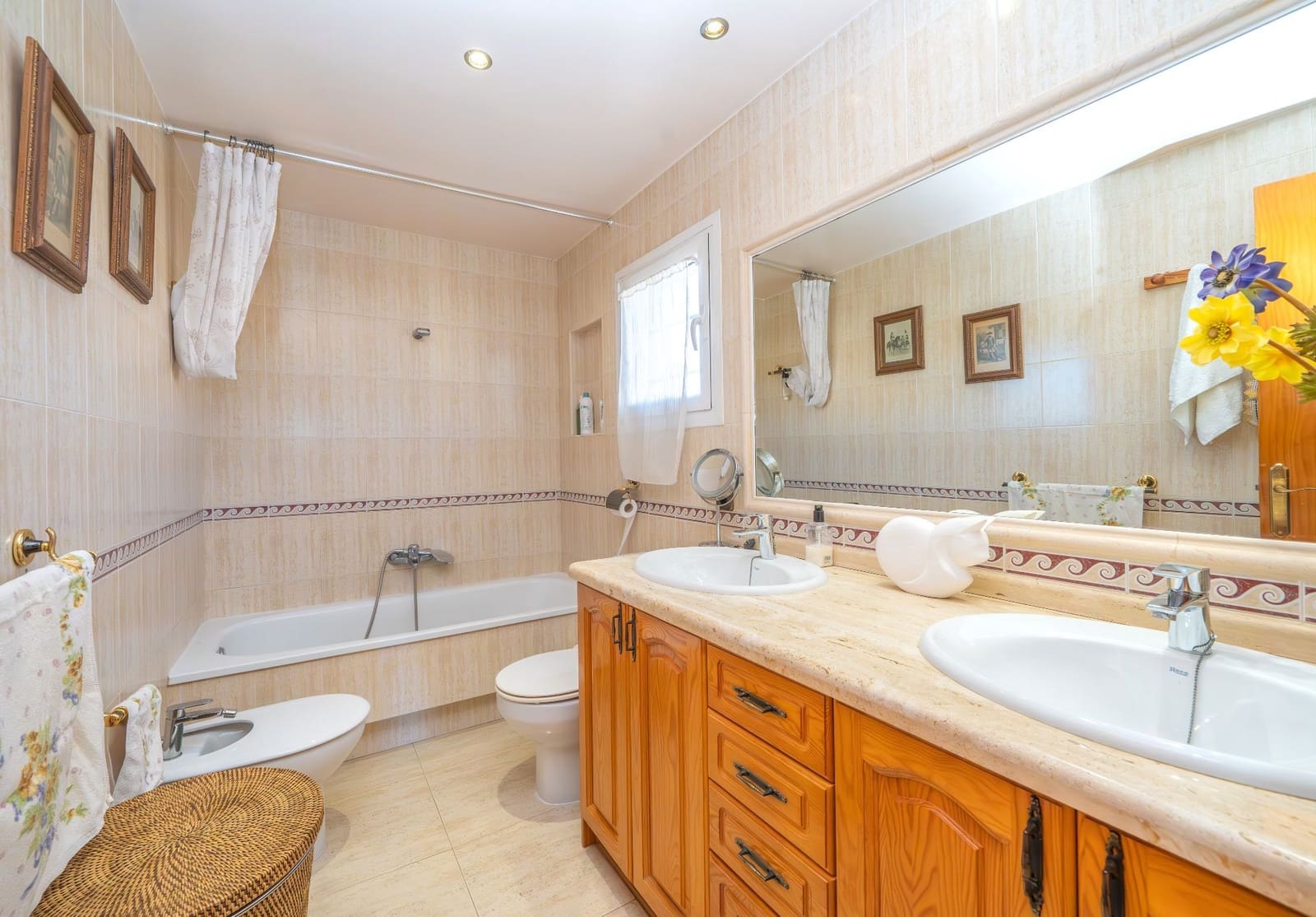 6 makuuhuone Huvila myytävänä paikassa Muchamiel / Mutxamel mukana 
autotalli - 499 000 € (Ref: 9400388)