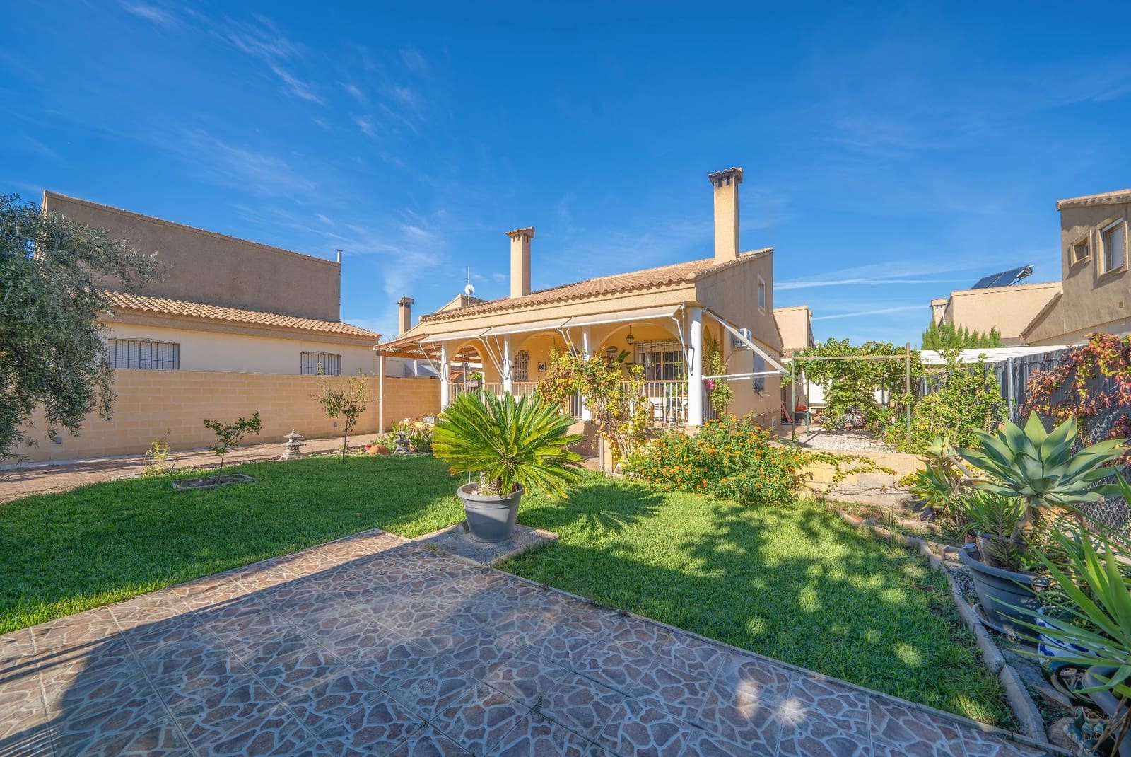 6 makuuhuone Huvila myytävänä paikassa Muchamiel / Mutxamel mukana 
autotalli - 499 000 € (Ref: 9400388)