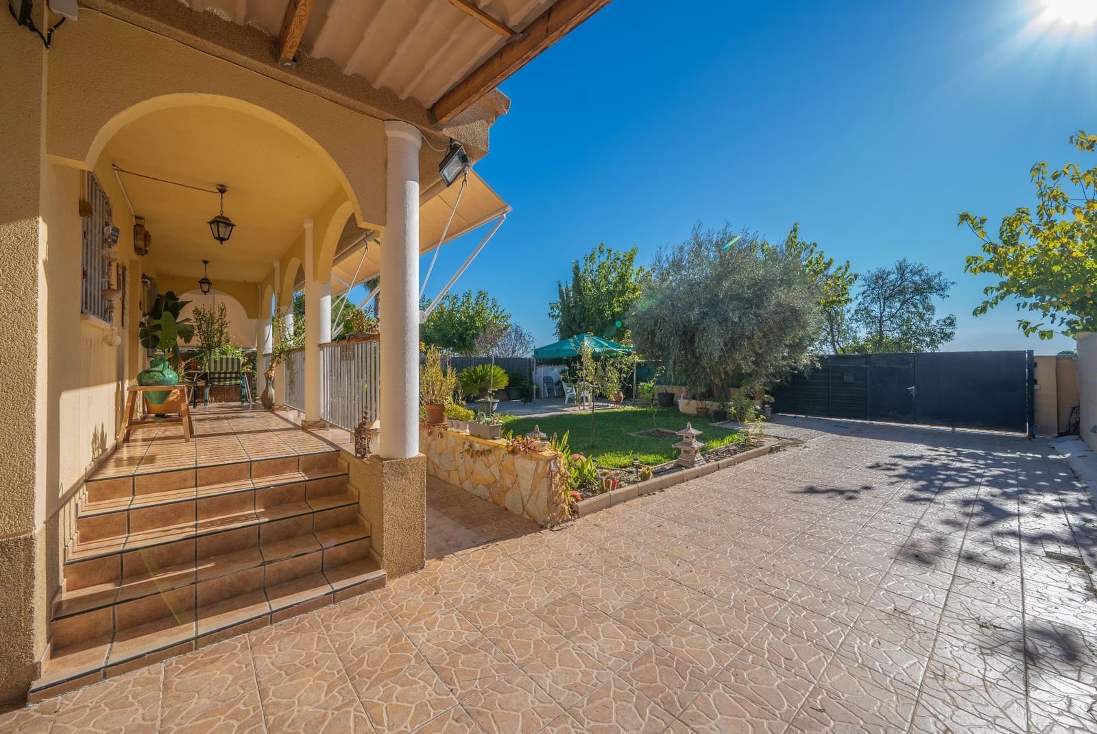 6 makuuhuone Huvila myytävänä paikassa Muchamiel / Mutxamel mukana 
autotalli - 499 000 € (Ref: 9400388)