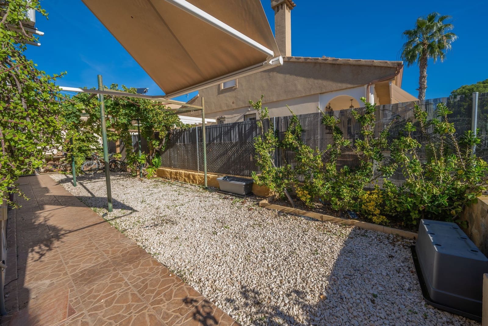 6 makuuhuone Huvila myytävänä paikassa Muchamiel / Mutxamel mukana 
autotalli - 499 000 € (Ref: 9400388)