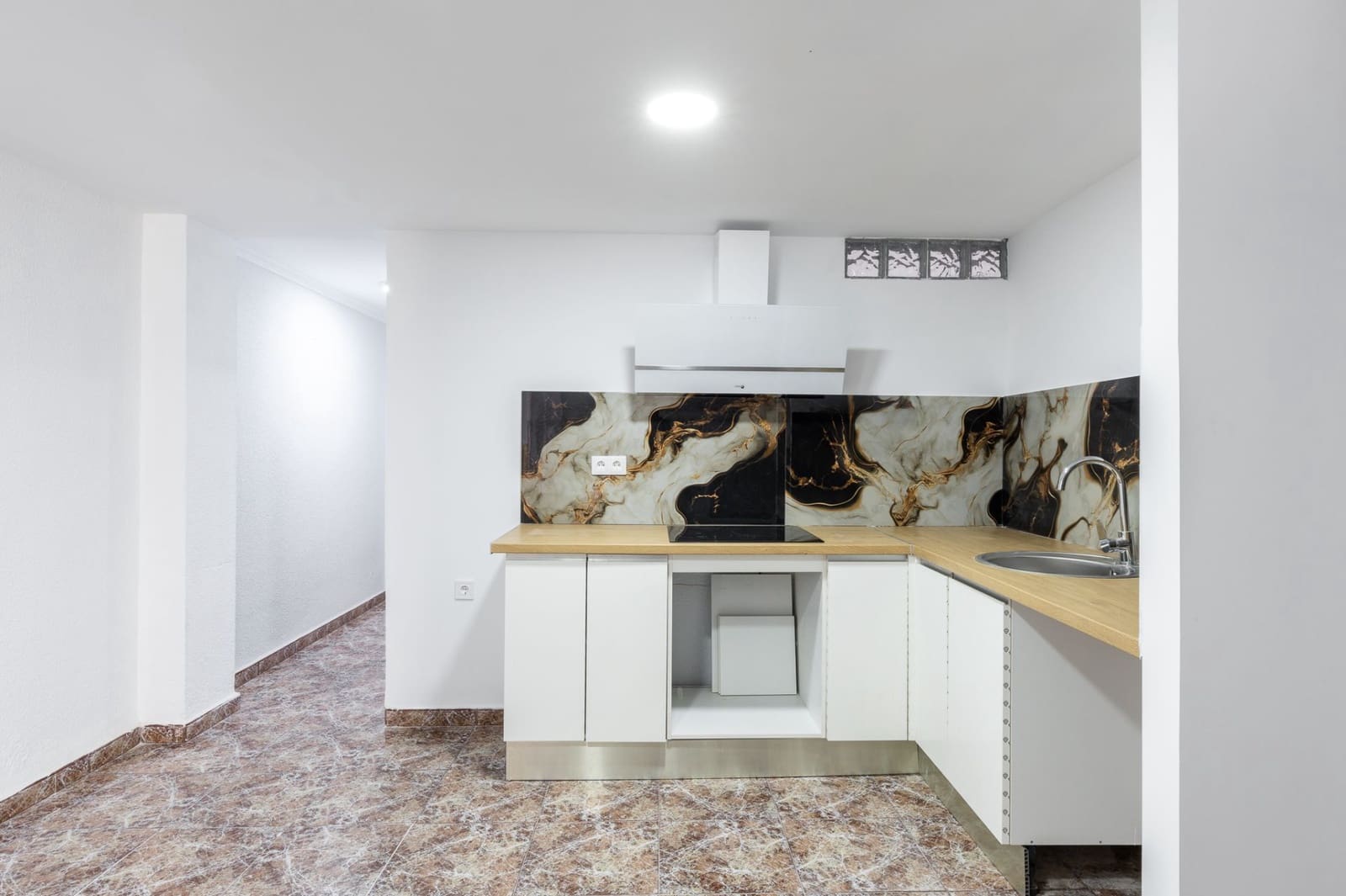 4 slaapkamer Flat te koop in Tavernes de la Valldigna - € 135.000 (Ref: 9402885)