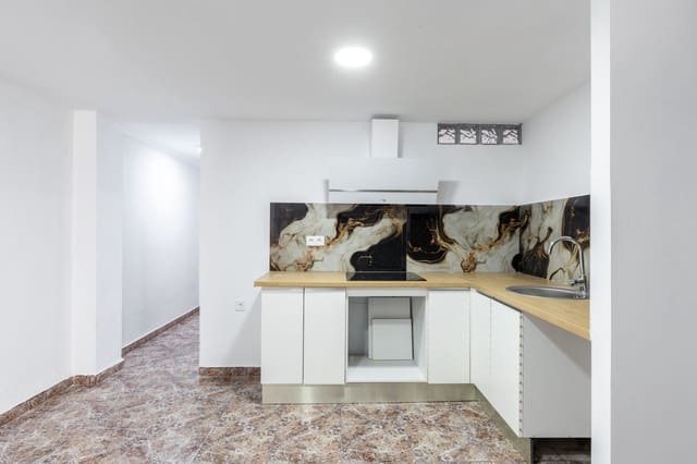 4 bedroom Flat for sale in Tavernes de la Valldigna - € 135,000 (Ref: 9402885)