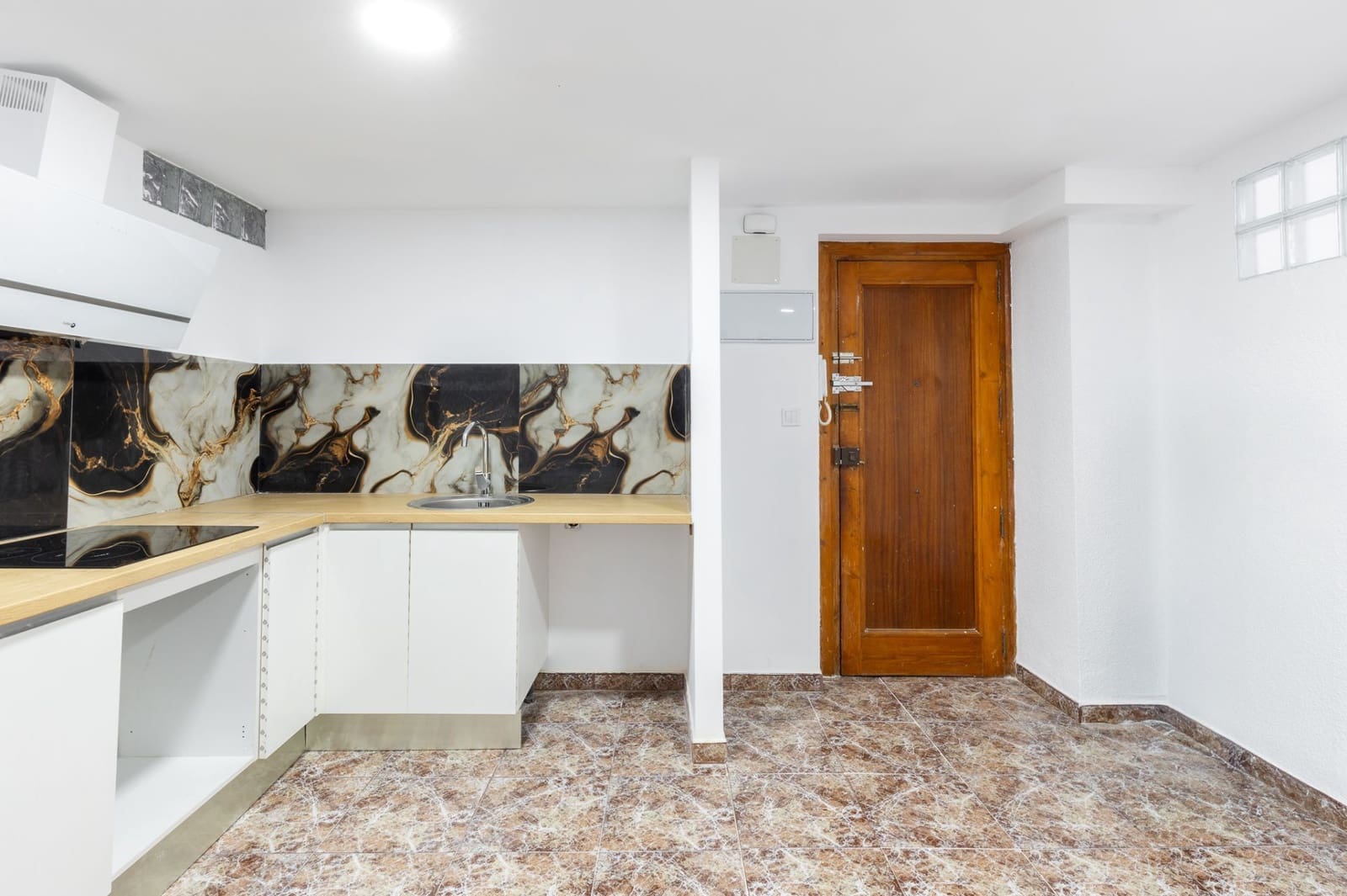 4 slaapkamer Flat te koop in Tavernes de la Valldigna - € 135.000 (Ref: 9402885)