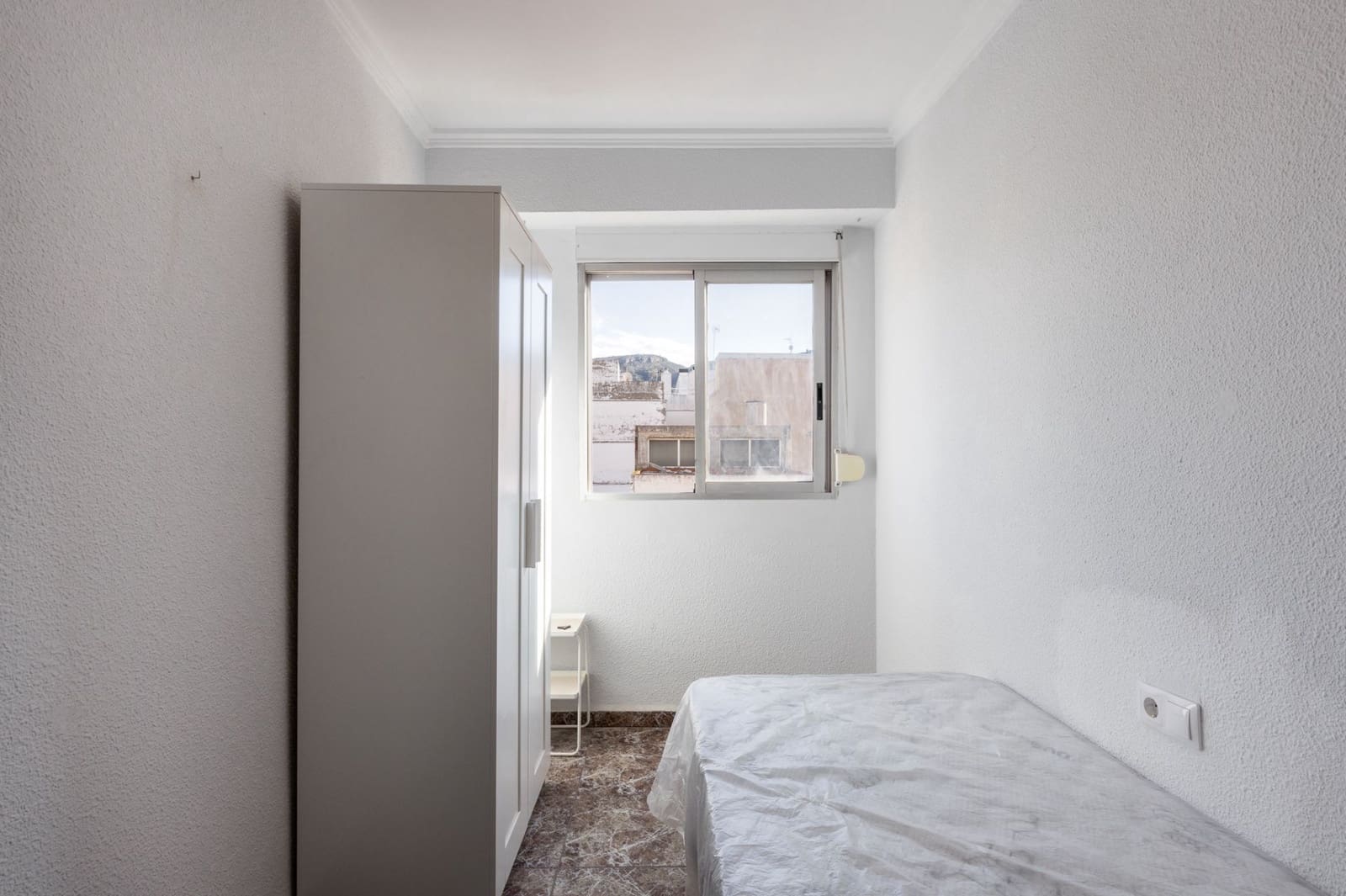 4 slaapkamer Flat te koop in Tavernes de la Valldigna - € 135.000 (Ref: 9402885)