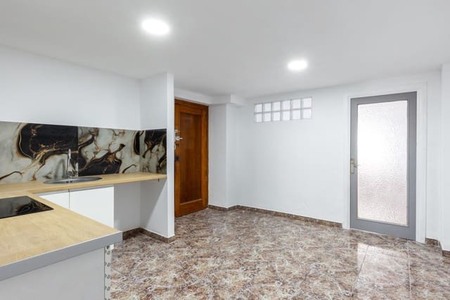 4 bedroom Flat for sale in Tavernes de la Valldigna - € 135,000 (Ref: 9402885)