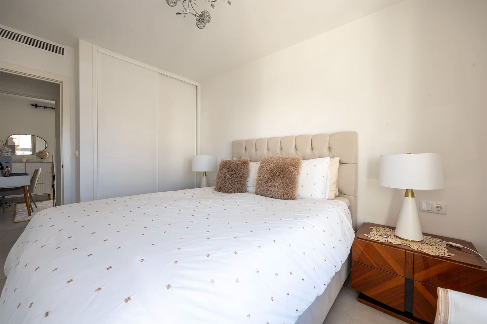 2 bedroom Villa for sale in Torrevieja with pool - € 340,000 (Ref: 9402886)