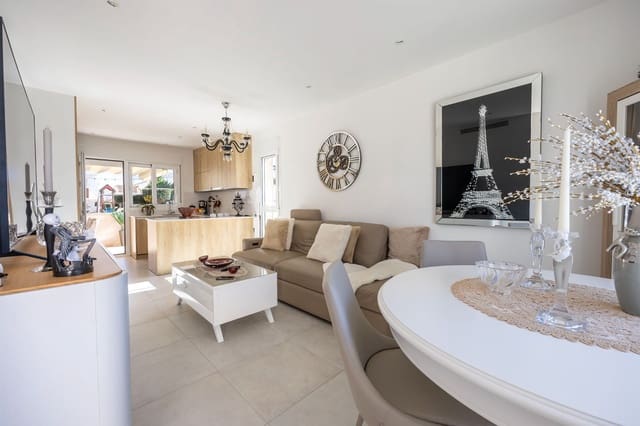 2 quarto Moradia para venda em Torrevieja com piscina - 340 000 € (Ref: 9402886)