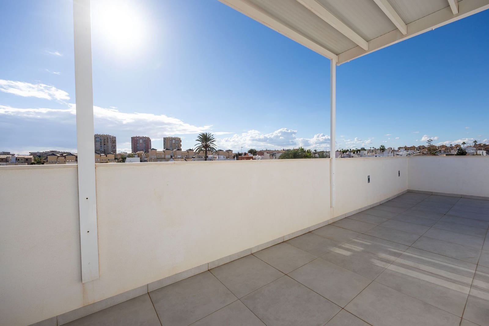 2 bedroom Villa for sale in Torrevieja with pool - € 340,000 (Ref: 9402886)