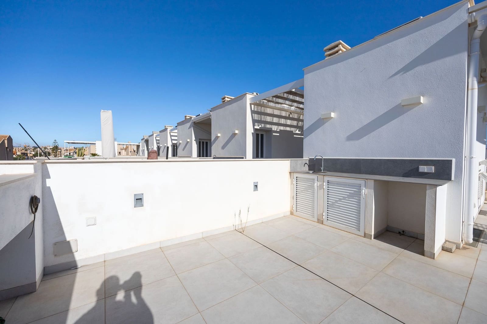 2 bedroom Villa for sale in Torrevieja with pool - € 340,000 (Ref: 9402886)