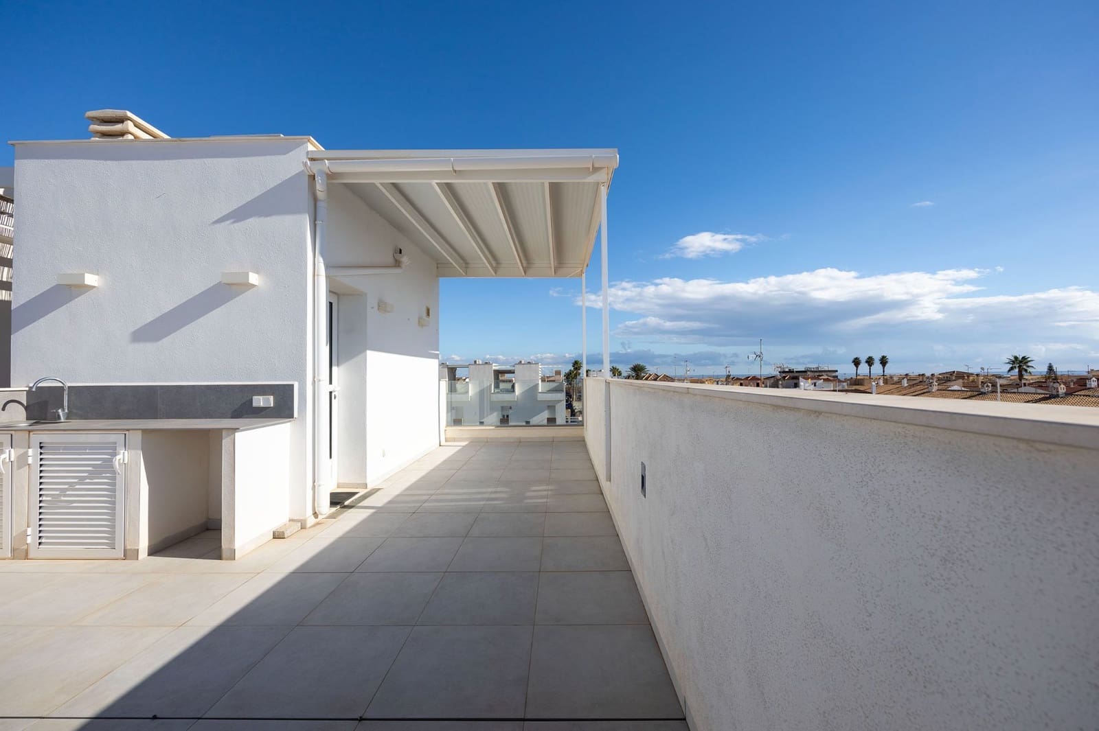 2 bedroom Villa for sale in Torrevieja with pool - € 340,000 (Ref: 9402886)