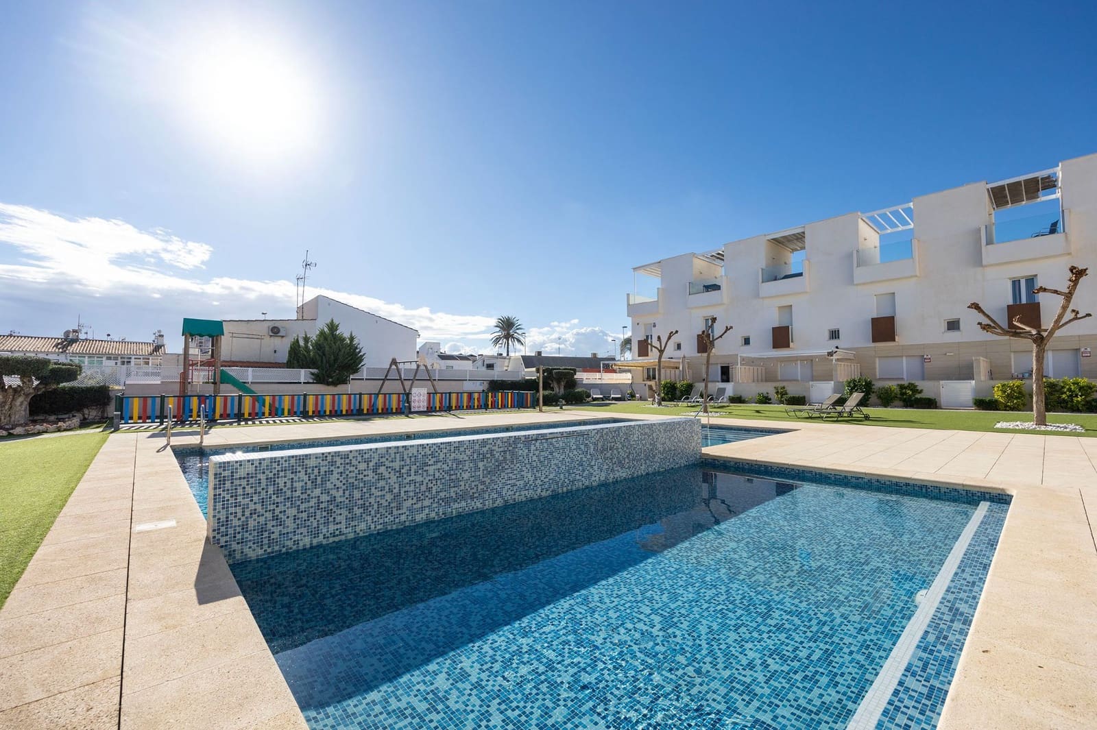 2 bedroom Villa for sale in Torrevieja with pool - € 340,000 (Ref: 9402886)