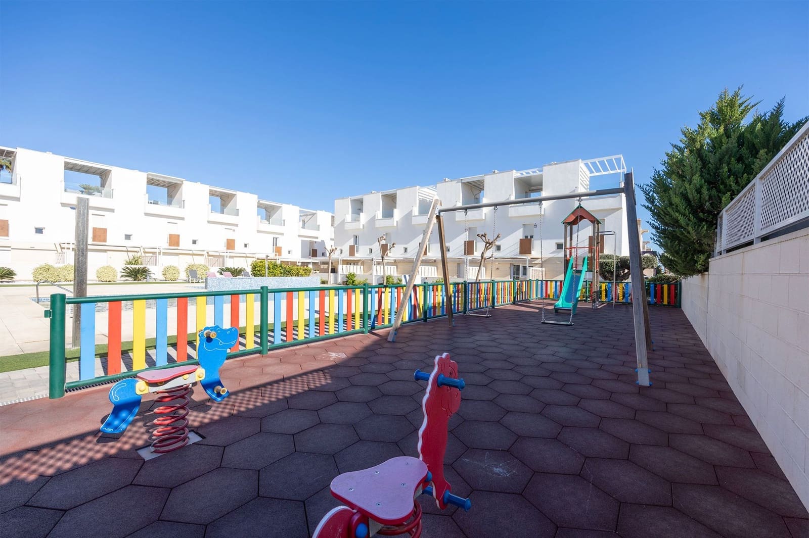 2 bedroom Villa for sale in Torrevieja with pool - € 340,000 (Ref: 9402886)