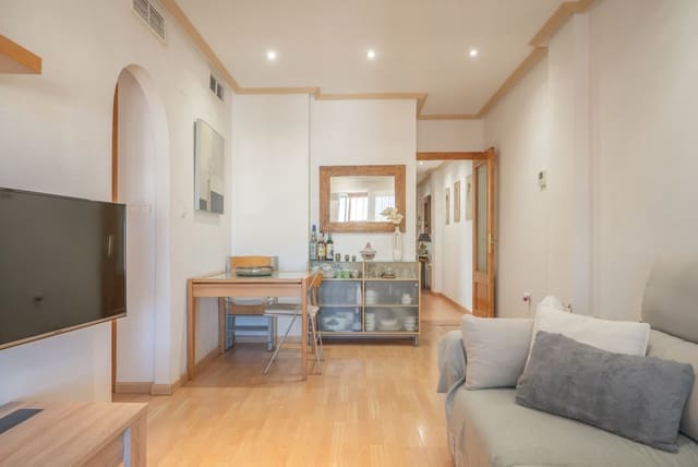 Ático de 3 habitaciones en Elche / Elx en venta con garaje - 250.000 € (Ref: 9406224)