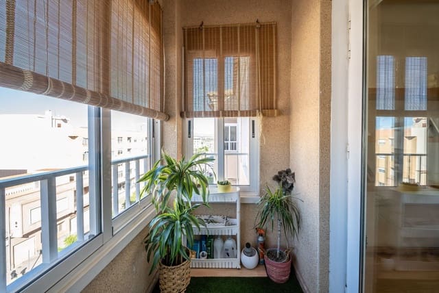 Ático de 3 habitaciones en Elche / Elx en venta con garaje - 250.000 € (Ref: 9406224)