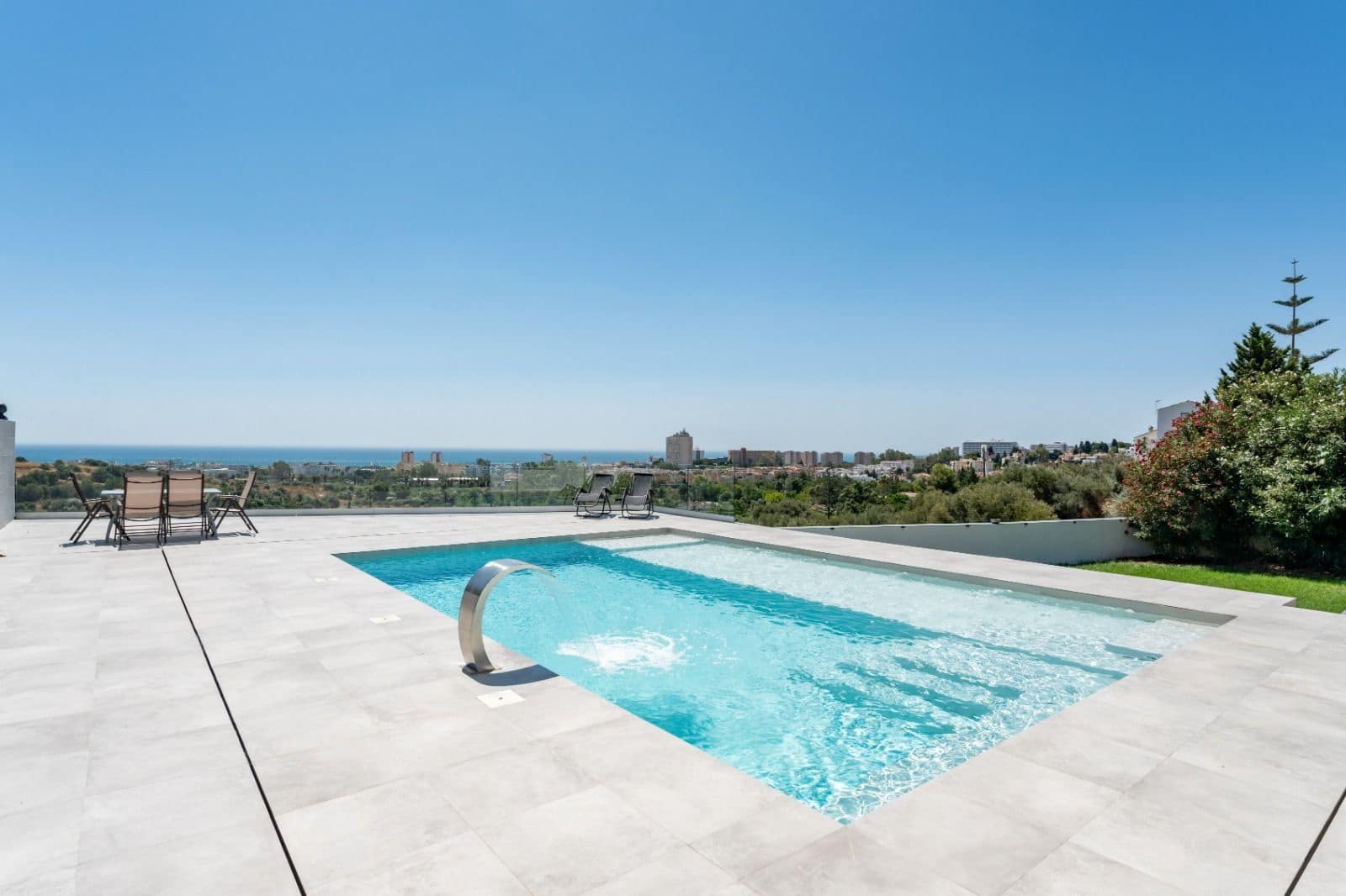 4 soverom Villa til salgs i Churriana med svømmebasseng garasje - € 1 425 000 (Ref: 9406226)