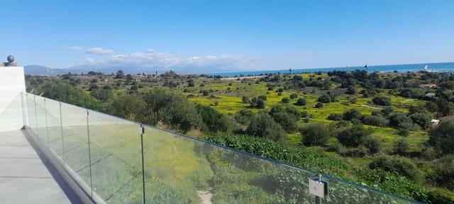 4 makuuhuone Huvila myytävänä paikassa Churriana, Málaga kaupunki mukana uima-altaan 
autotalli - 1 070 000 € (Ref: 9406226)