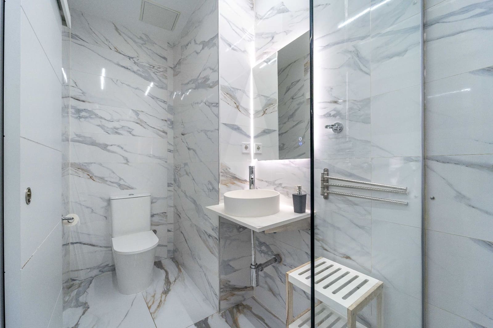 2 bedroom Apartment for sale in Malaga city - € 200,000 (Ref: 9406227)