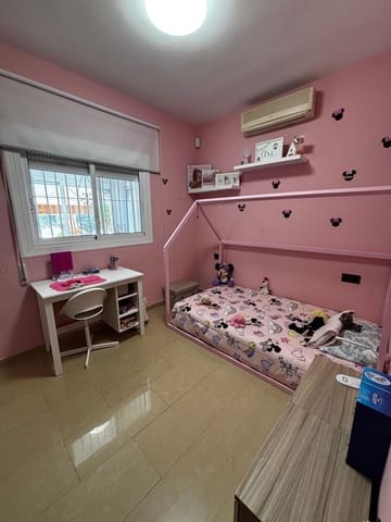 3 chambre Villa/Maison à vendre à San Vicente / Sant Vicent del Raspeig avec piscine garage - 440 000 € (Ref: 9410584)