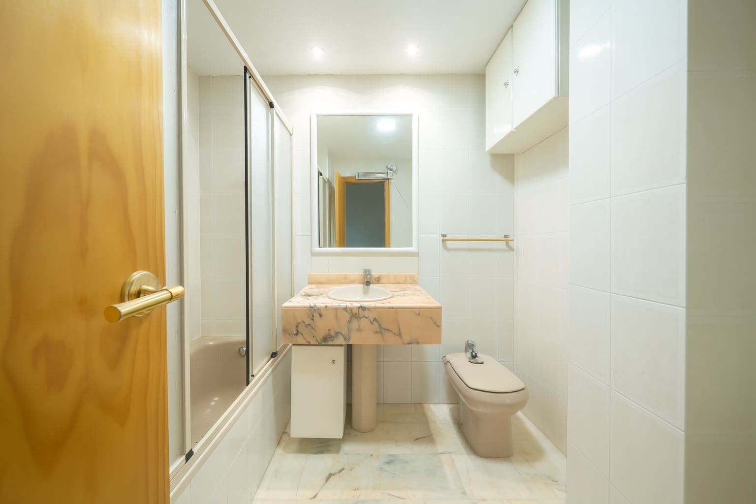 4 quarto Moradia Geminada para venda em Alicante cidade com piscina garagem - 650 000 € (Ref: 9413612)