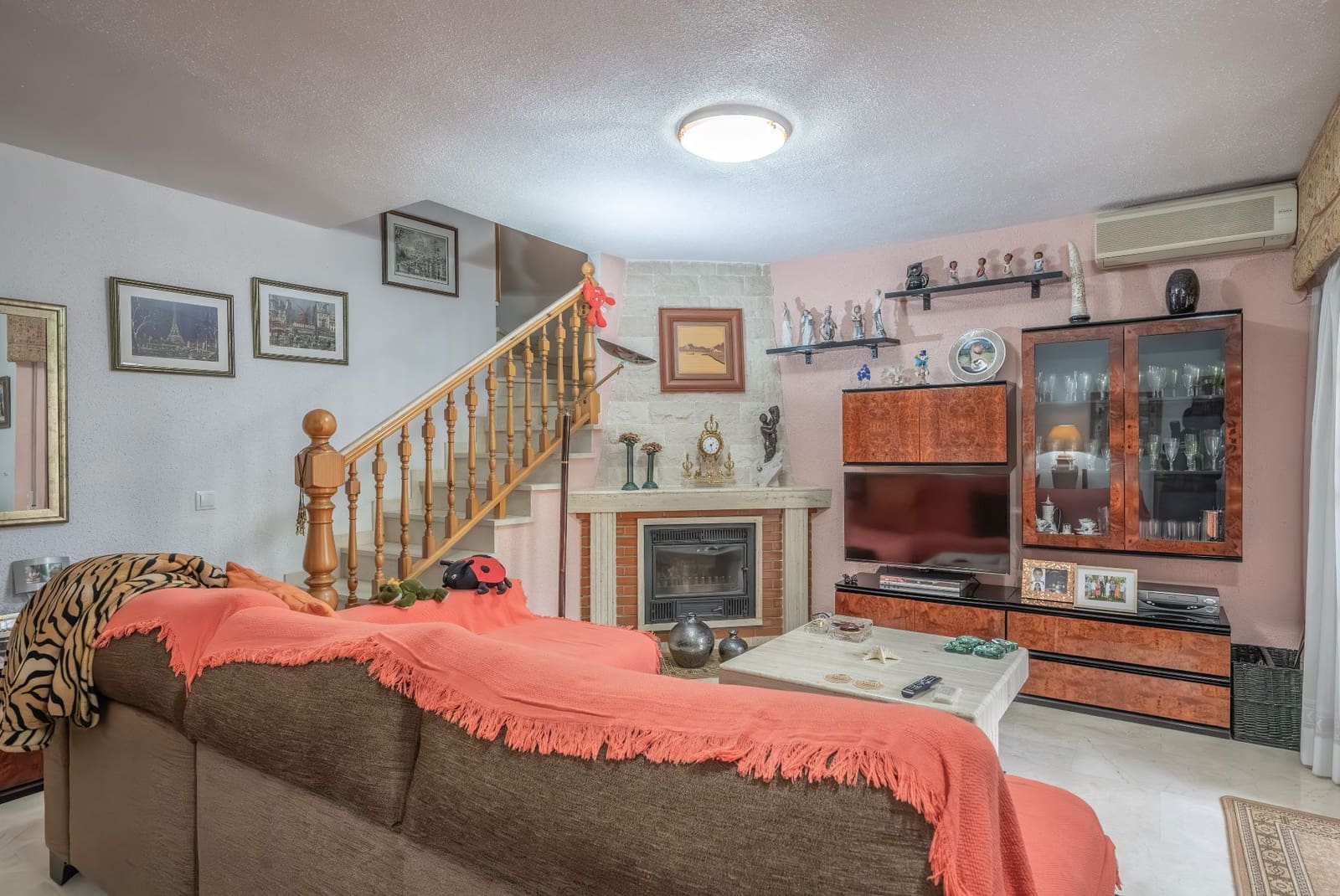 4 quarto Moradia Geminada para venda em Alicante cidade com piscina garagem - 650 000 € (Ref: 9413612)