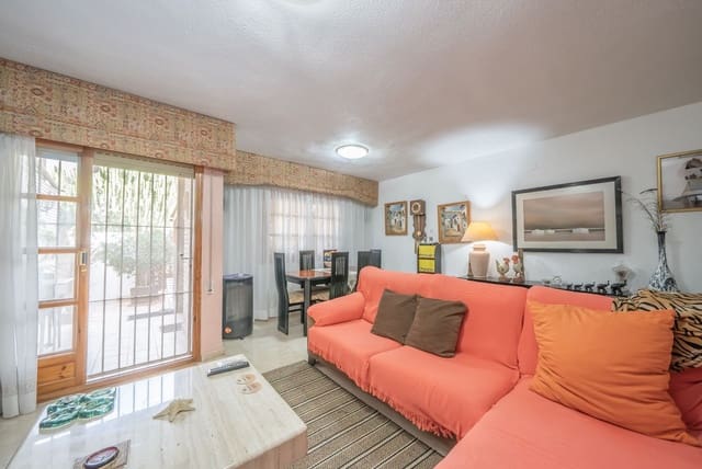 4 soveværelse Semi-Rækkehus til salg i Alicante by med swimmingpool garage - € 650.000 (Ref: 9413612)