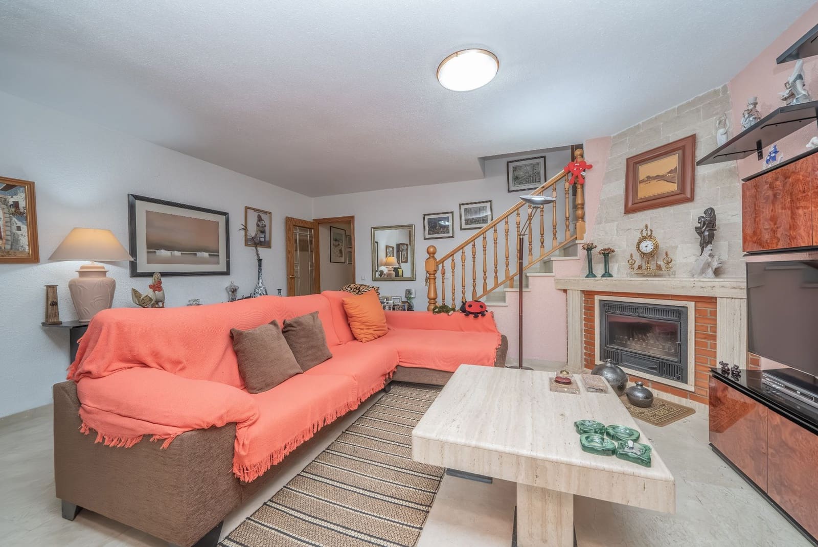 4 quarto Moradia Geminada para venda em Alicante cidade com piscina garagem - 650 000 € (Ref: 9413612)