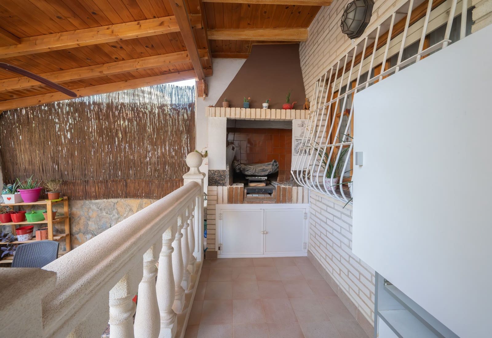 4 quarto Moradia Geminada para venda em Alicante cidade com piscina garagem - 650 000 € (Ref: 9413612)