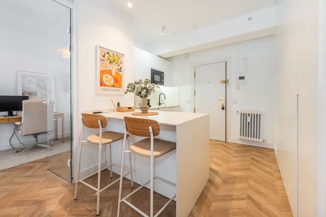 1 bedroom Flat for sale in Arganzuela, Madrid city - € 379,000 (Ref: 9413613)