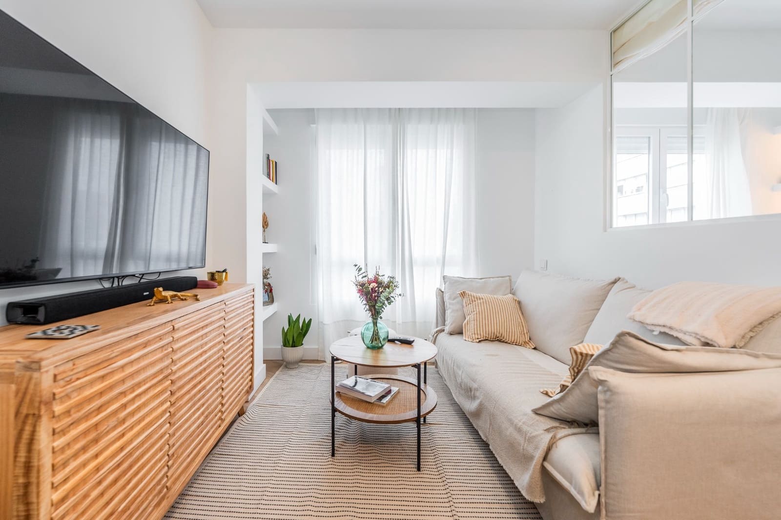 1 slaapkamer Flat te koop in Madrid stad - € 379.000 (Ref: 9413613)