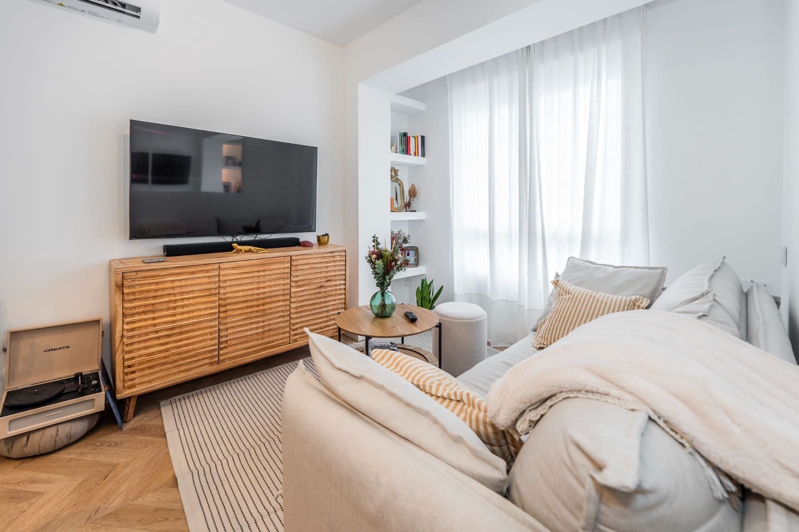 1 slaapkamer Flat te koop in Madrid stad - € 379.000 (Ref: 9413613)
