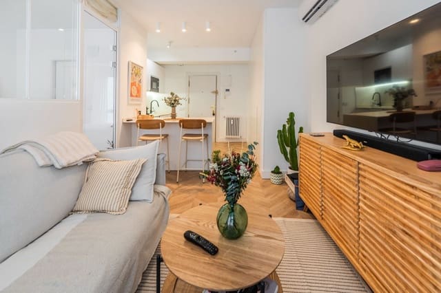 1 bedroom Flat for sale in Arganzuela, Madrid city - € 379,000 (Ref: 9413613)