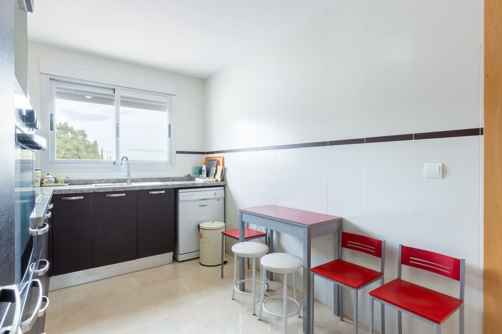 3 makuuhuone Huoneisto myytävänä paikassa Pego mukana uima-altaan 
autotalli - 320 000 € (Ref: 9415425)