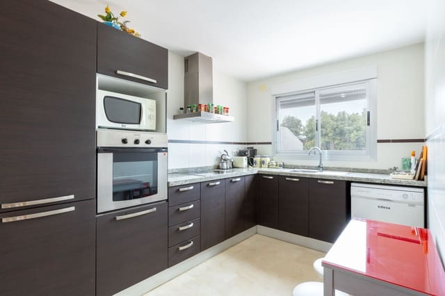 3 makuuhuone Huoneisto myytävänä paikassa Pego mukana uima-altaan 
autotalli - 320 000 € (Ref: 9415425)