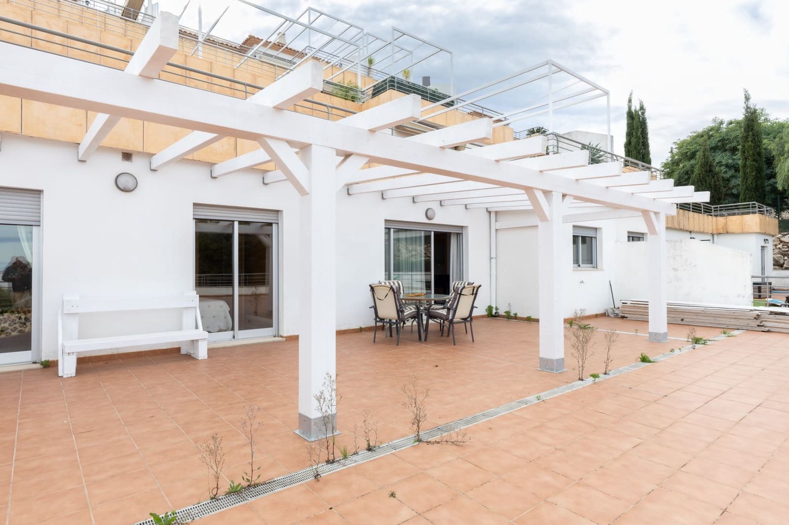 3 makuuhuone Huoneisto myytävänä paikassa Pego mukana uima-altaan 
autotalli - 320 000 € (Ref: 9415425)