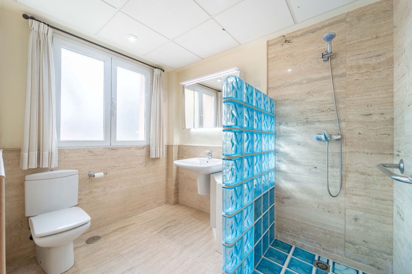 2 sypialnia Mieszkanie na sprzedaż w Alhaurin de la Torre z basenem garażem - 325 000 € (Ref: 9415426)