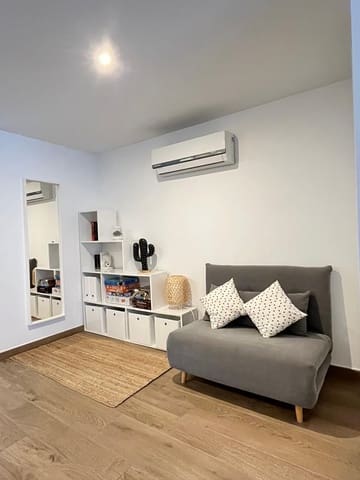 1 bedroom Office for sale in Valencia city with pool garage - € 425,000 (Ref: 9415429)