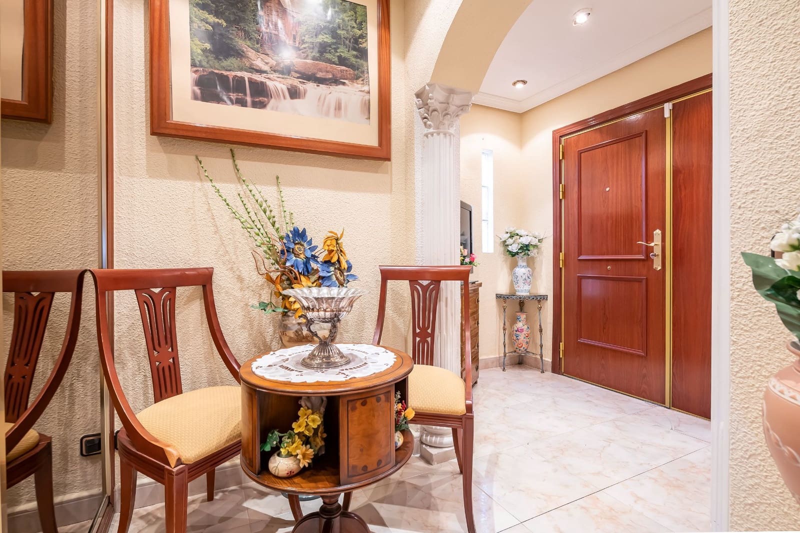 5 soverom Villa til salgs i Madrid by med svømmebasseng garasje - € 890 000 (Ref: 9421867)