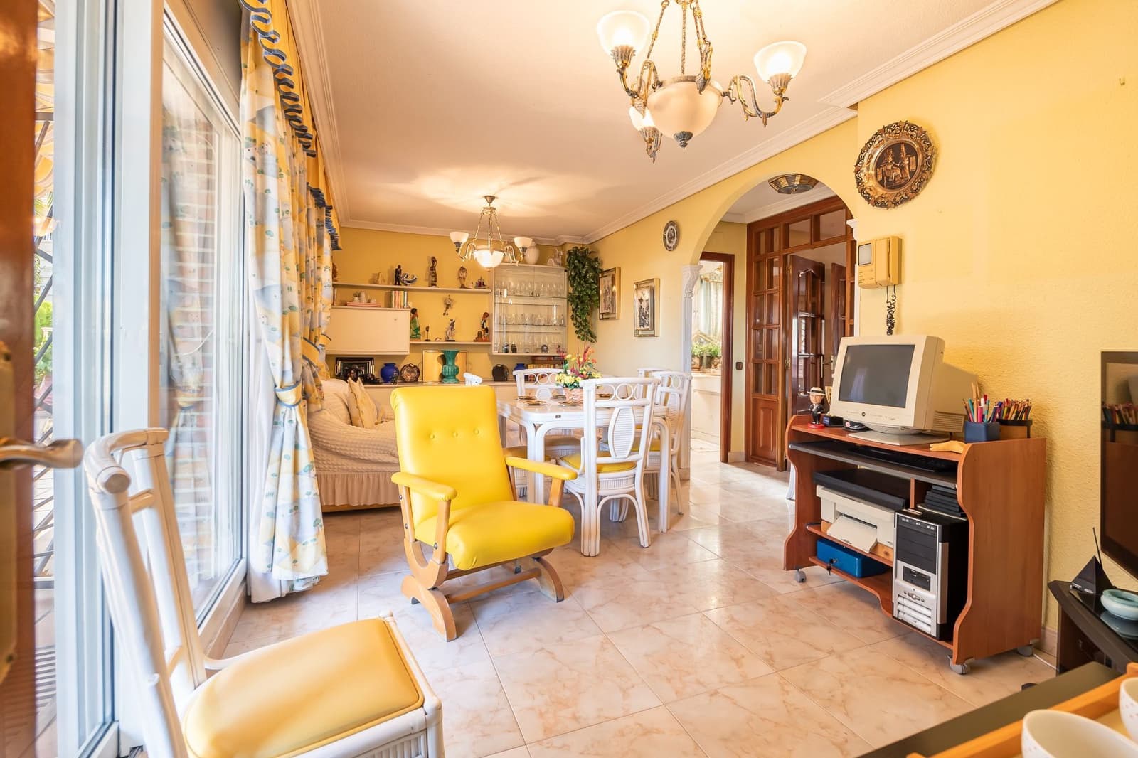 5 soverom Villa til salgs i Madrid by med svømmebasseng garasje - € 890 000 (Ref: 9421867)