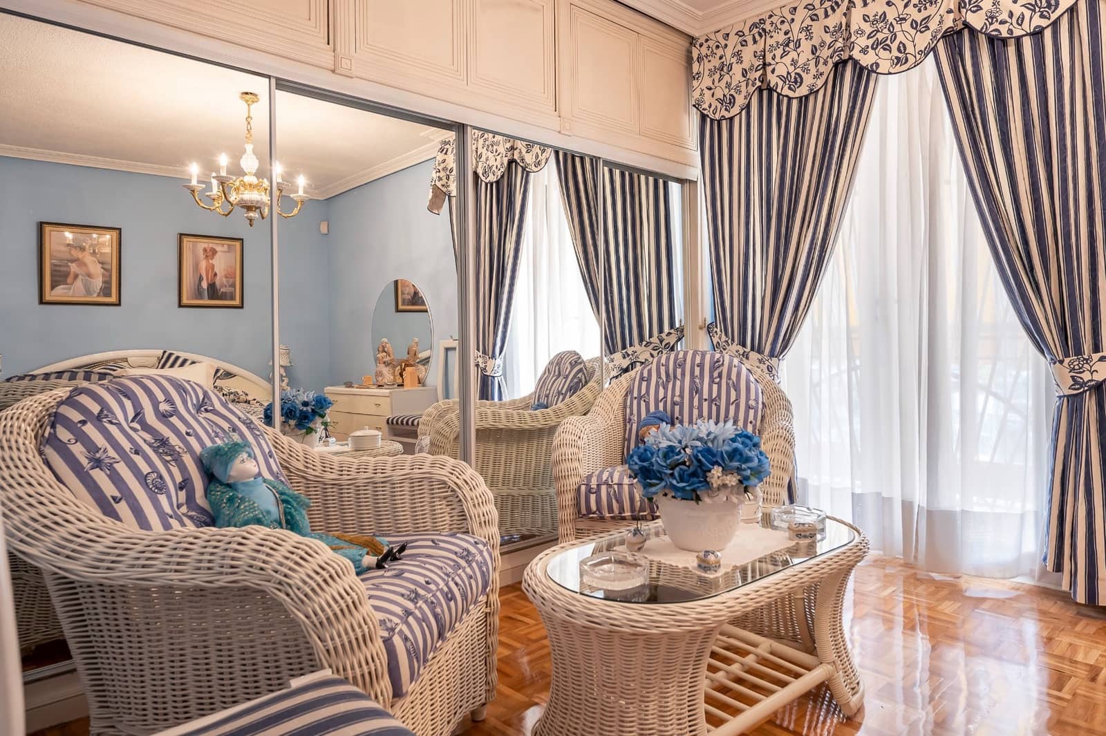 5 soverom Villa til salgs i Madrid by med svømmebasseng garasje - € 890 000 (Ref: 9421867)